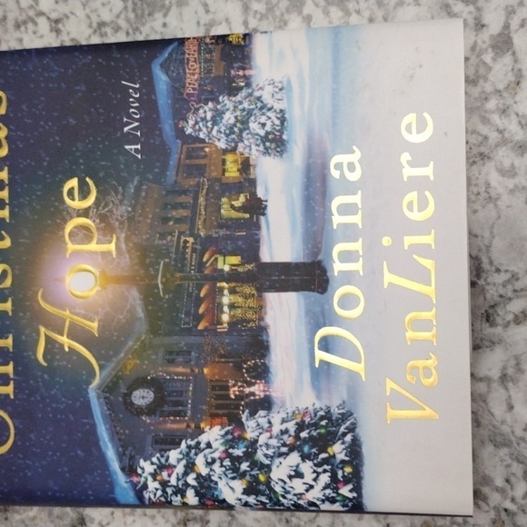 Donna VanLiere Christmas Bundle - Picture 3 of 16